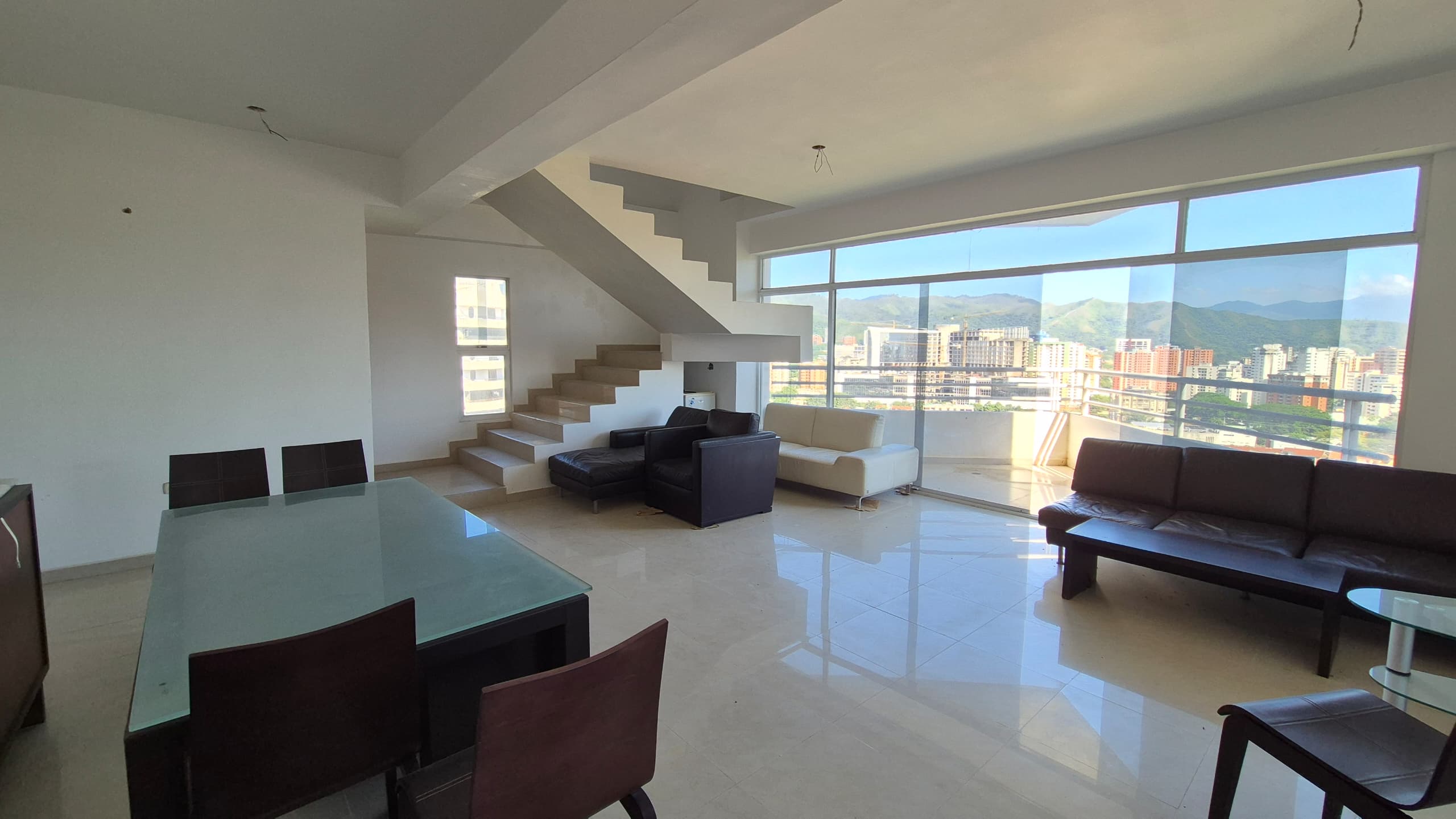 Duplex Apartment in  El Bosque - Apartamento Duplex en El Bosque